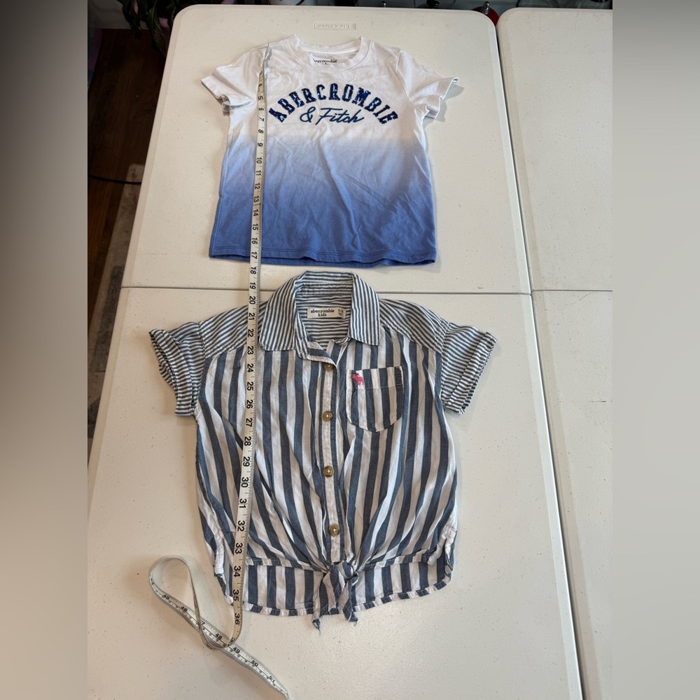 Abercrombie Kids Blue and White Striped & Button Down Shirt girls size 5/6